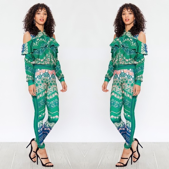 - Cold Shoulder Tracksuit Set - Picture 4 of 4